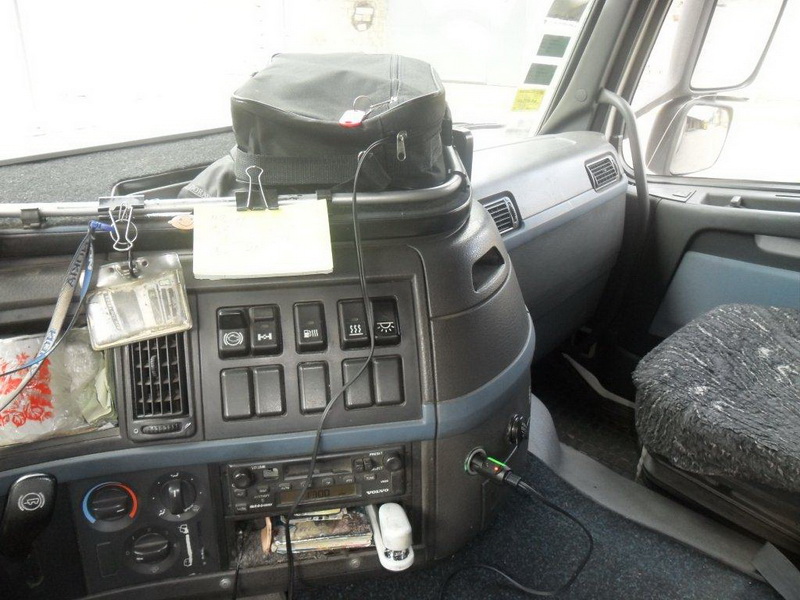 Размещение GSM сигнализации OKO в в кабине водителя